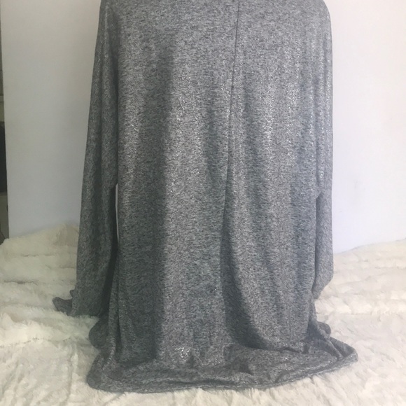 “INWEAR”  Metallic Silver Ladies Top. - Picture 4 of 9